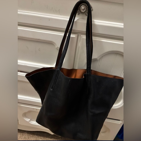Michael Kors Black and Brown Tote Bag - Picture 2 of 3